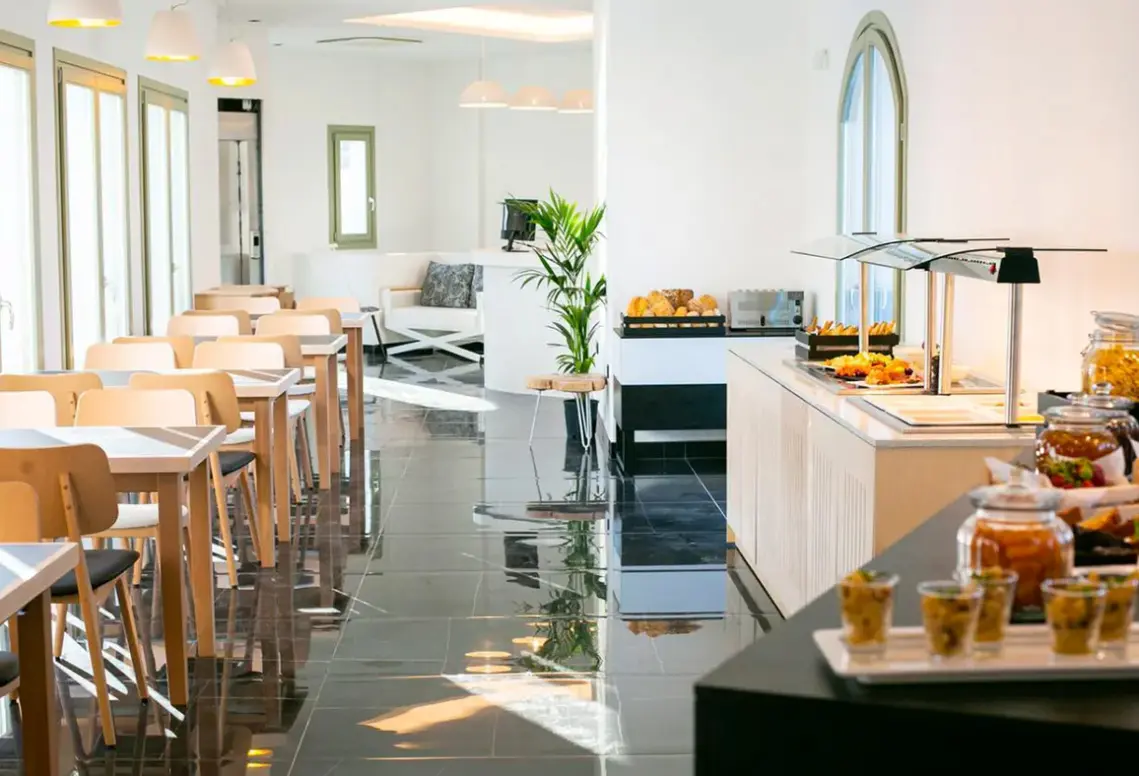 Restauracja i jedzenie w hotelu Kallos Imar