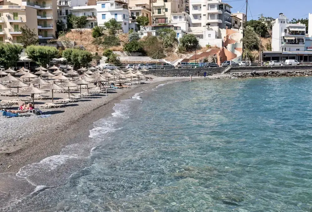 Plaża przy hotelu Kitro Beach (ex. Sgouros)