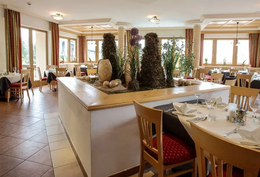 Restauracja i jedzenie w hotelu Konigsleiten