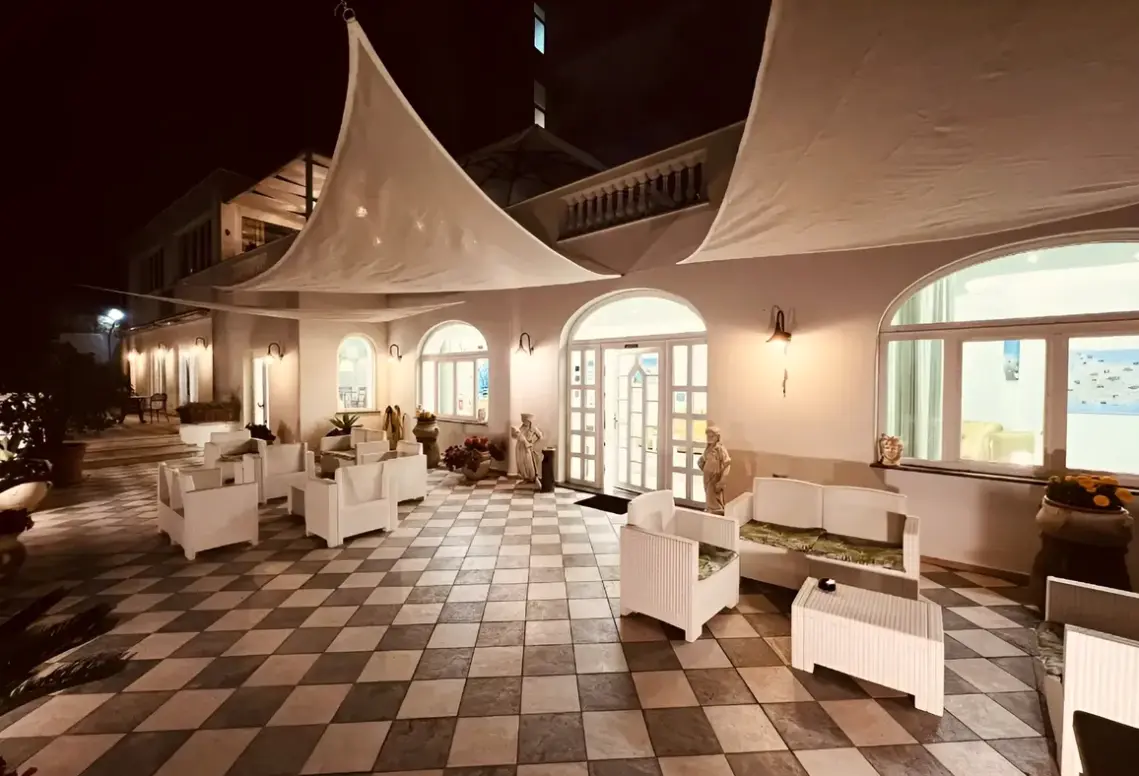 Lobby hotelu La Ginestra