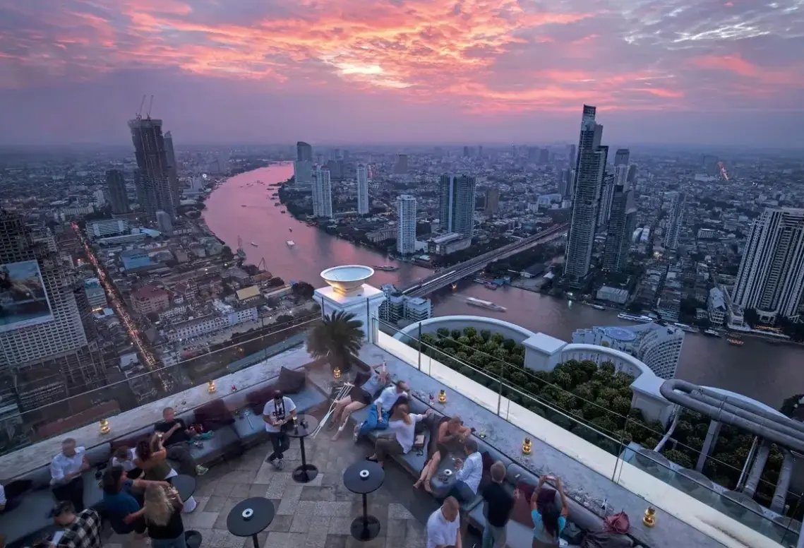 Widok z hotelu Lebua at State Tower