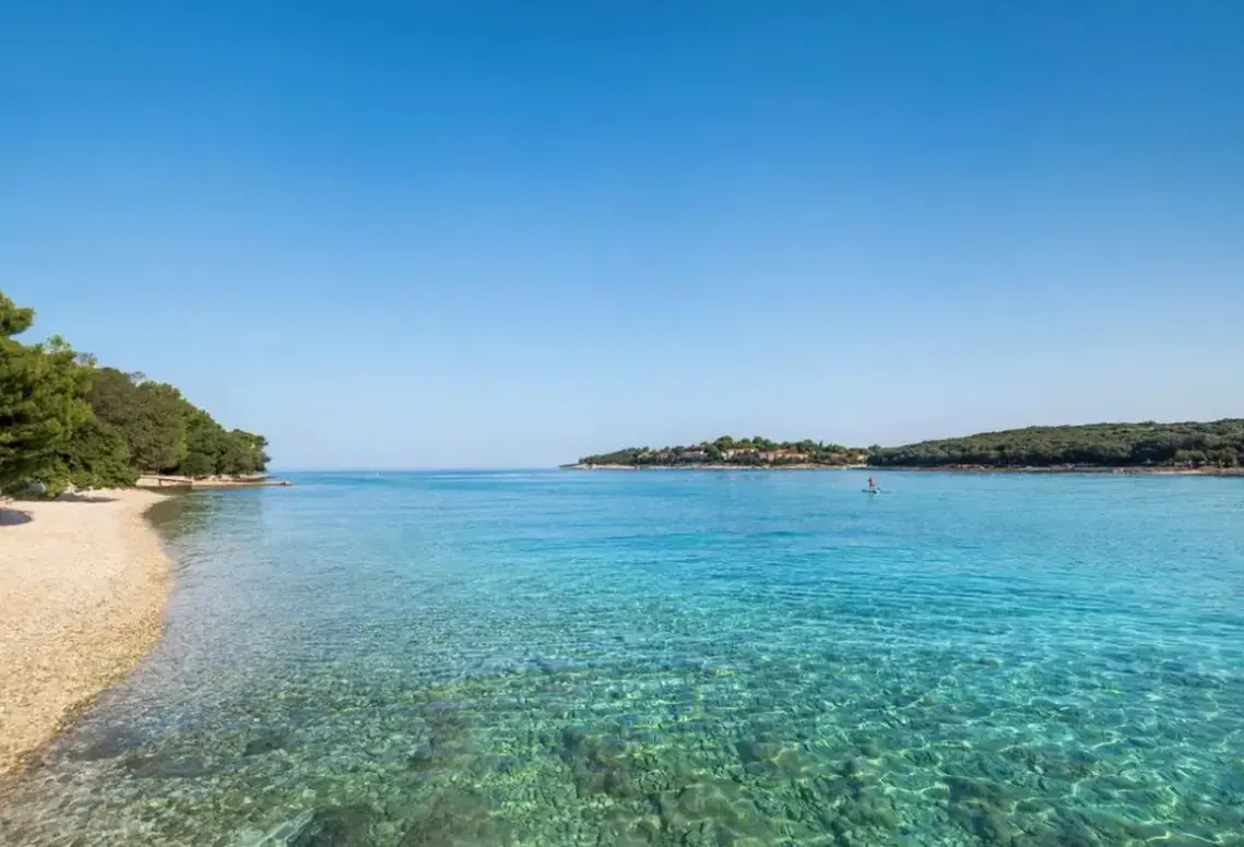Plaża przy hotelu Maistra Camping Koversada Covered (Vrsar)