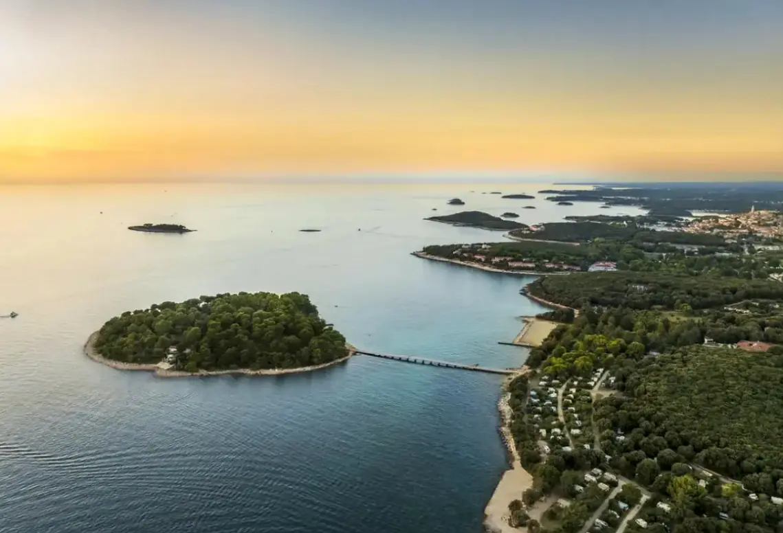 Widok z hotelu Maistra Camping Koversada Covered (Vrsar)