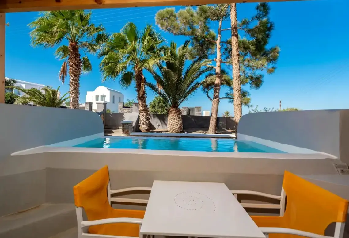 Basen w hotelu Maistros Village