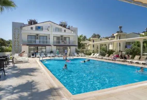 Basen w hotelu Maya World Park (ex. IQ Belek)