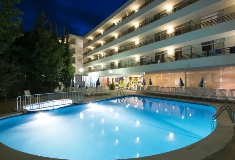 Hotel MedPlaya Esmeraldas (Tossa de Mar)