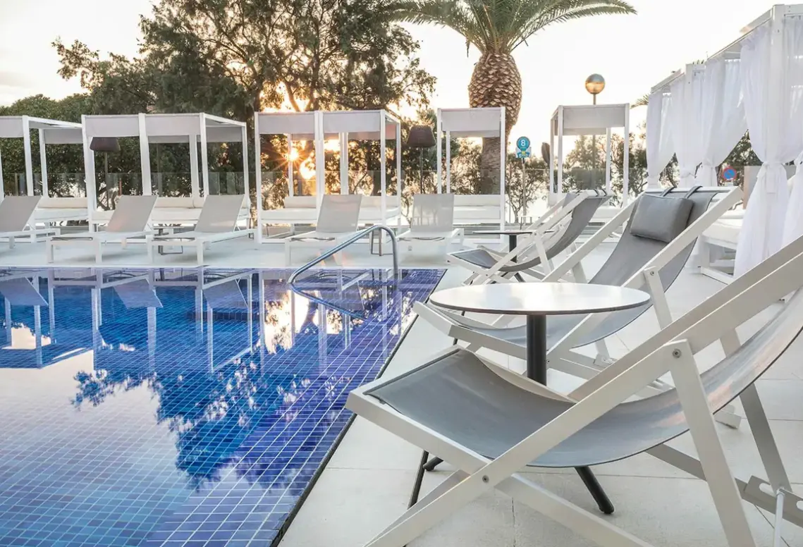 Basen w hotelu MiM Mallorca Boutique & Spa