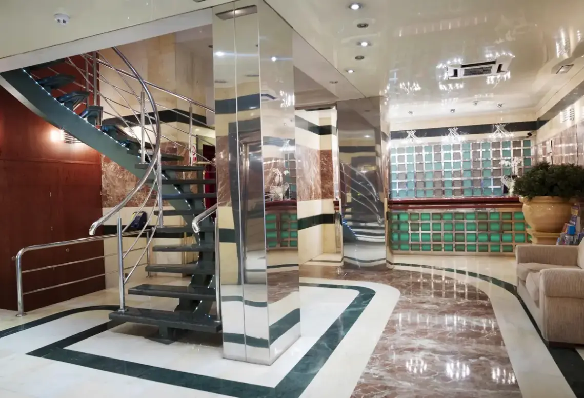 Lobby hotelu MS Maestranza Malaga