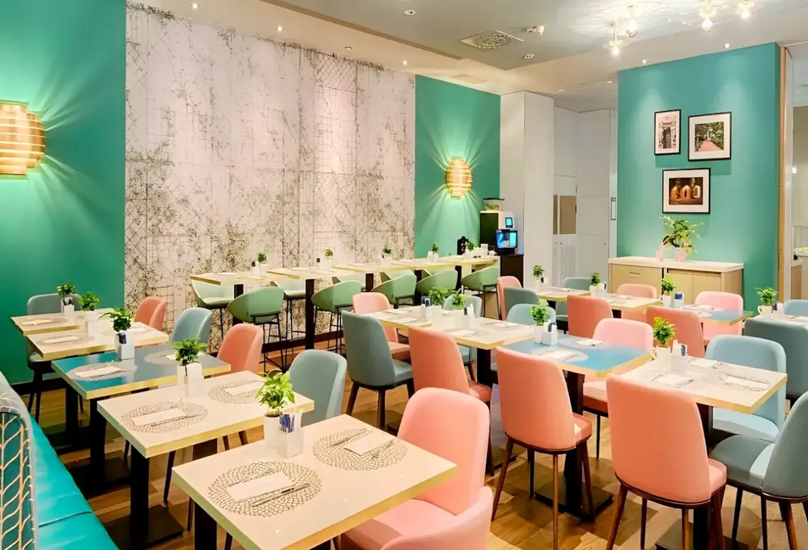 Restauracja i jedzenie w hotelu NH Milano Touring