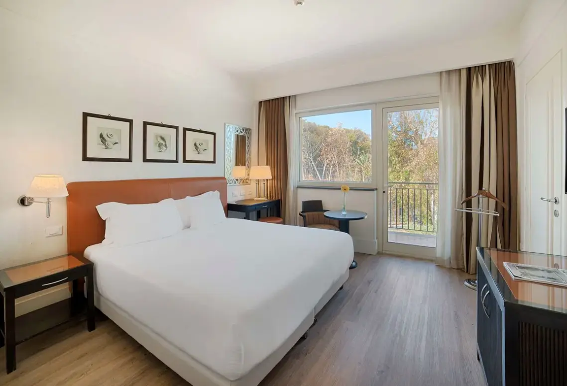 Pokój w hotelu NH Parco Degli Aragonesi