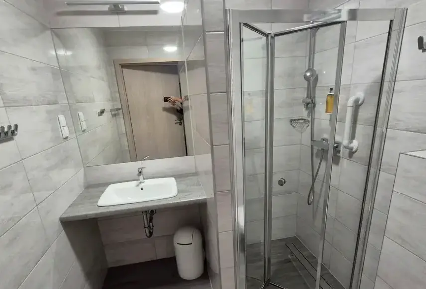 Łazienka w pokoju hotelu Opole Ośrodek Wypoczynkowo - Leczniczy