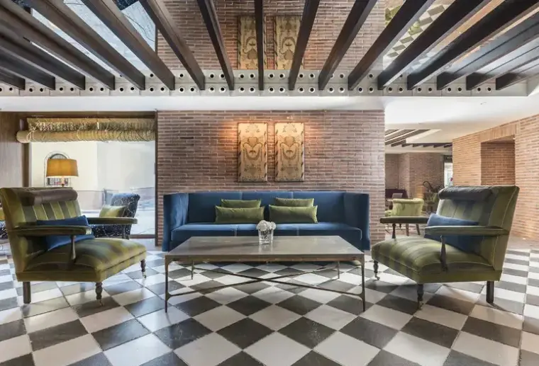 Lobby hotelu Palacio Solecio