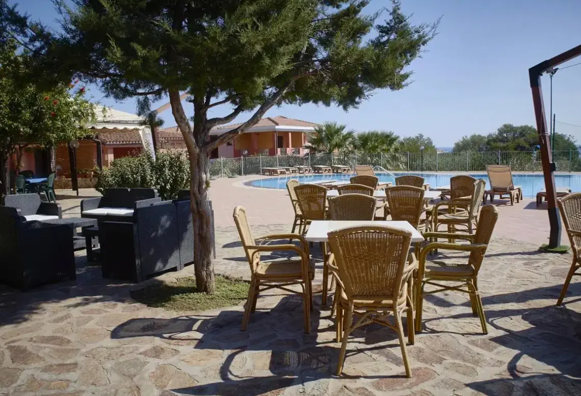 Basen w hotelu Parco Blu Club Resort
