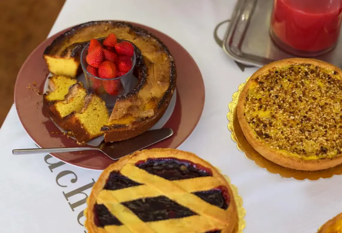 Restauracja i jedzenie w hotelu Parioli