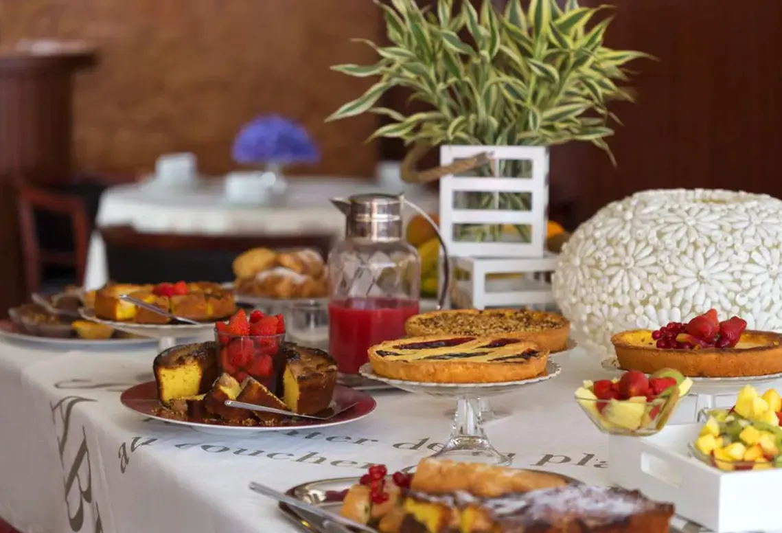 Restauracja i jedzenie w hotelu Parioli
