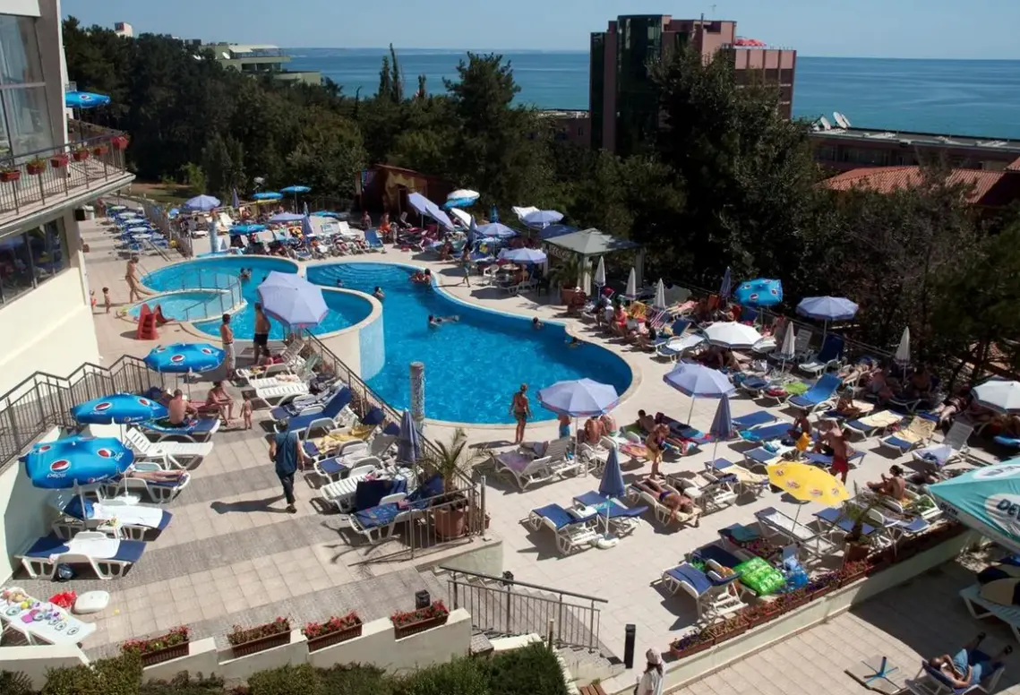 Basen w hotelu Park Golden Beach
