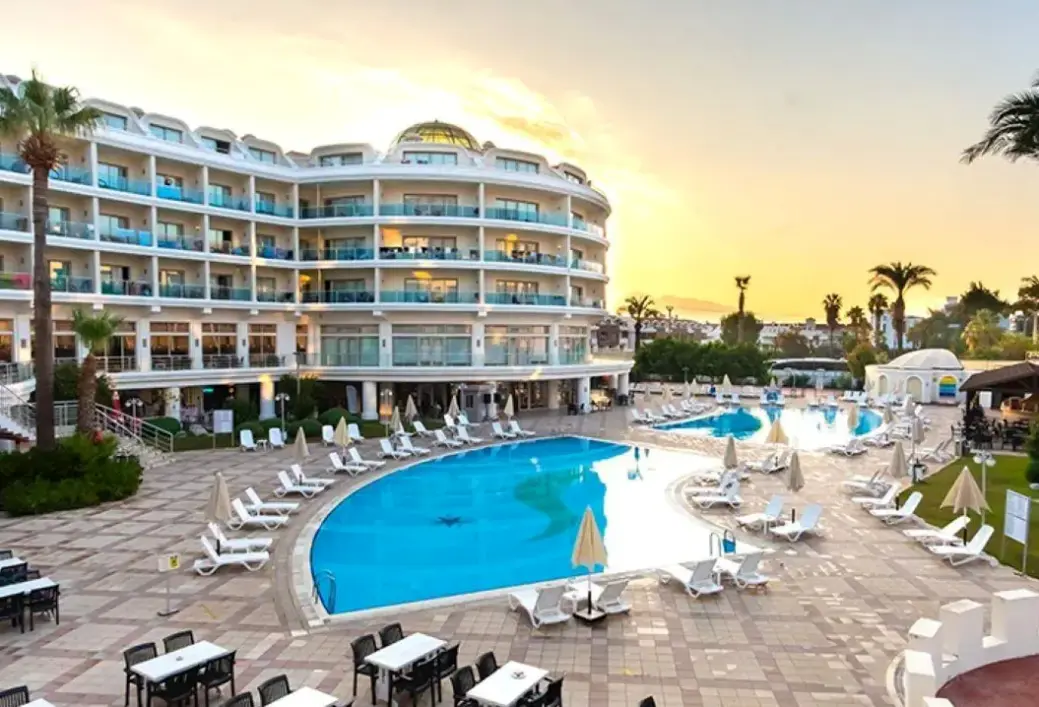 Hotel Pineta Park De Lux