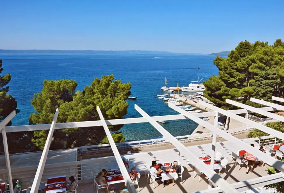 Basen w hotelu [Places] Dalmacija by Valamar (Makarska)