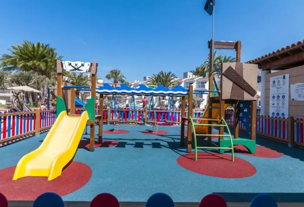 Atrakcje dla dzieci w hotelu Playas Cas Saboners
