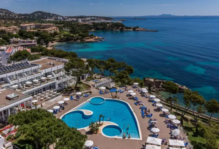 Basen w hotelu Ponent Mar