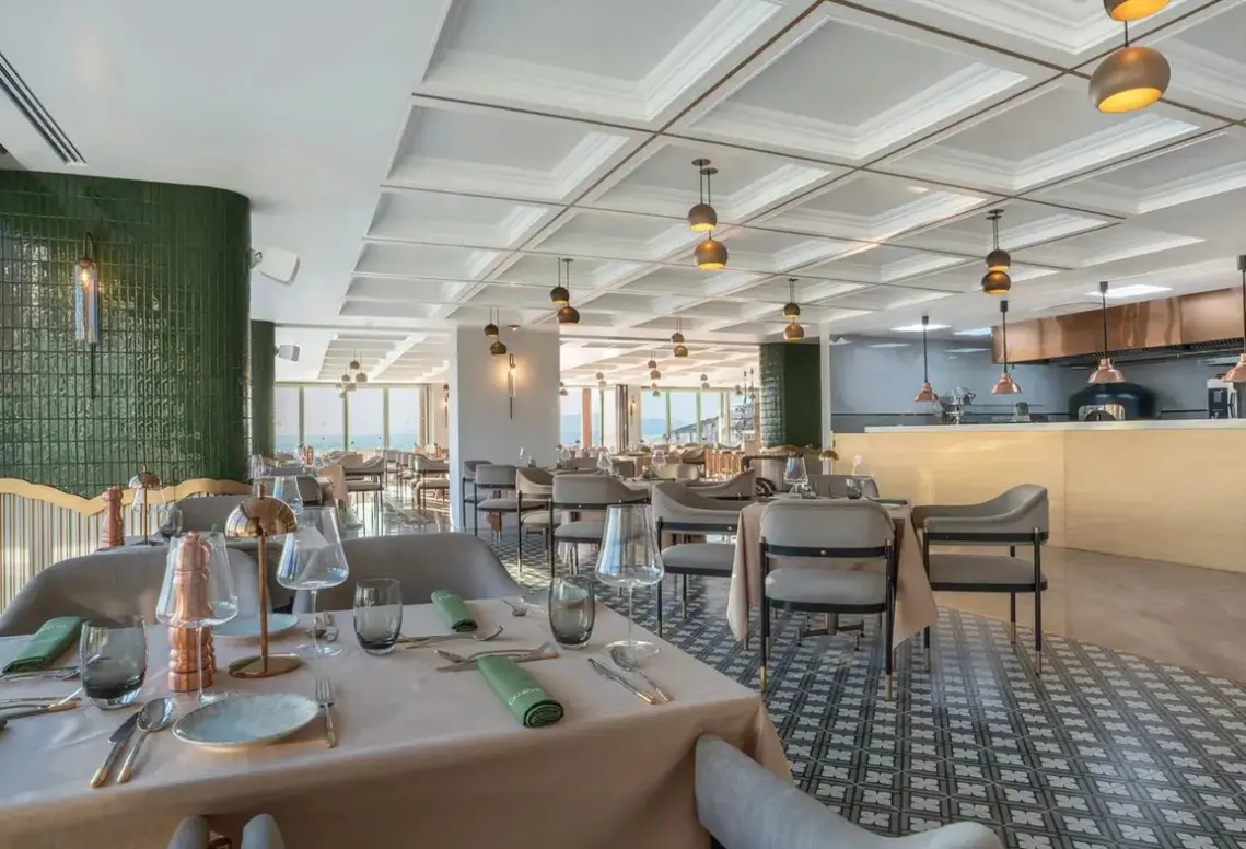 Restauracja i jedzenie w hotelu Qlusive