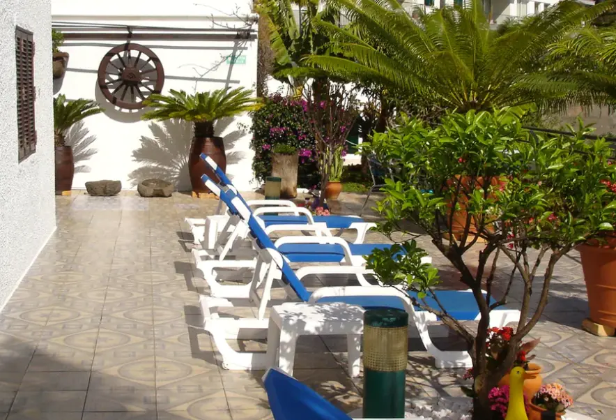 Basen w hotelu Residencial Vila Lusitania