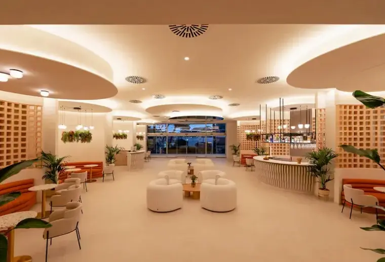 Lobby hotelu RH Silene (ex. Del Golf Playa)
