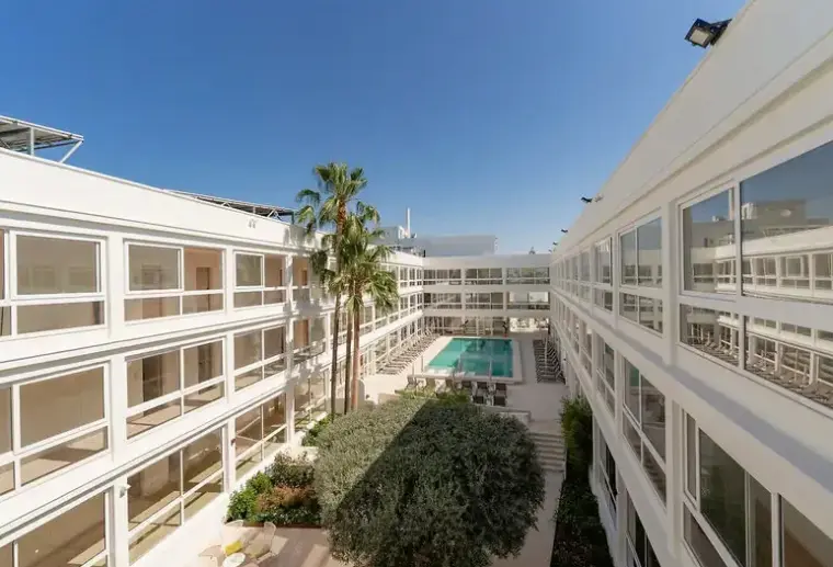 Basen w hotelu RH Silene (ex. Del Golf Playa)