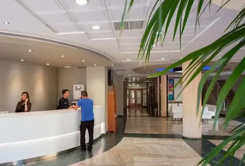 Lobby hotelu RH Vinaros Playa