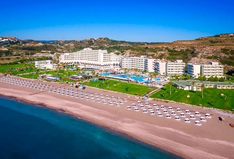 Plaża przy hotelu Rodos Palladium Leisure & Wellness
