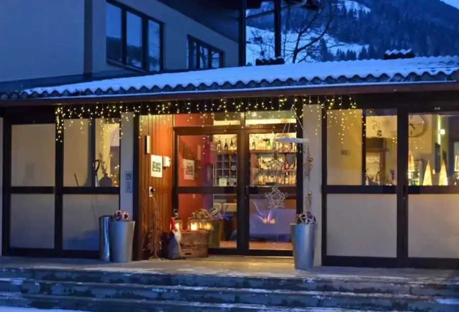 Obiekt hotelu Roj Rooms & Suites