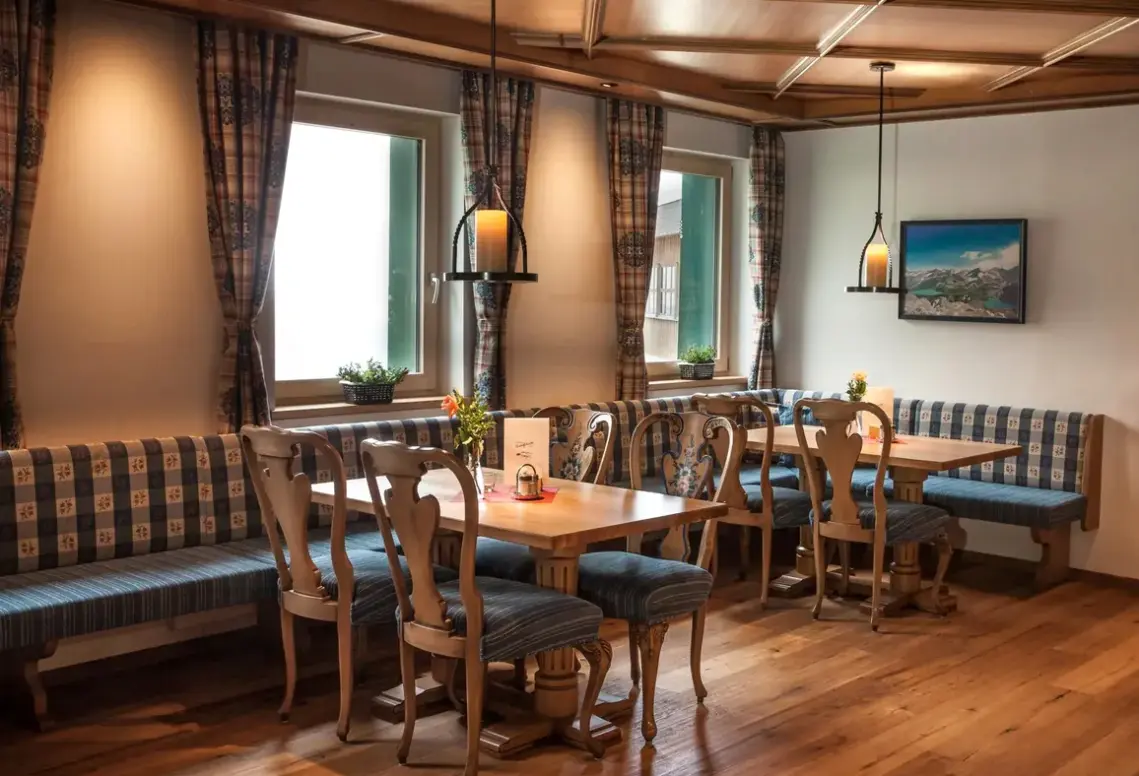 Restauracja i jedzenie w hotelu Rudolfshutte