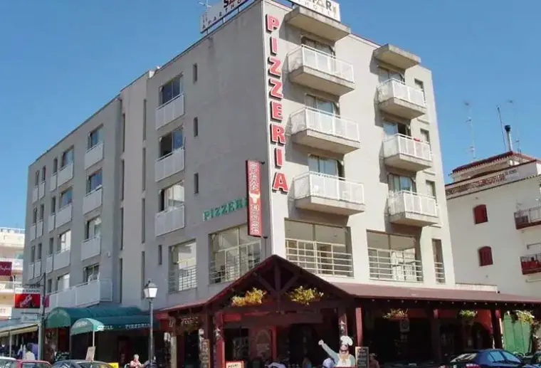 Hotel Safari (Calella)