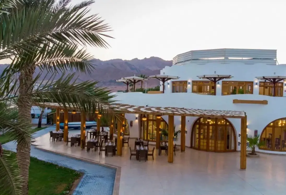 Restauracja i jedzenie w hotelu Safir Dahab Resort
