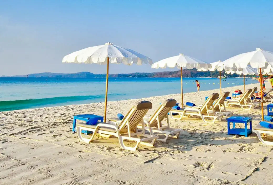 Plaża przy hotelu Sai Kaew