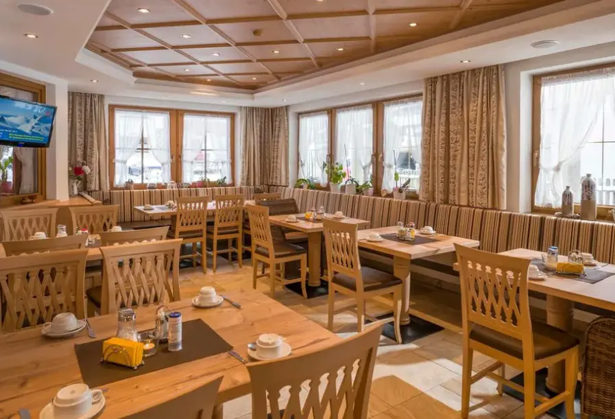 Restauracja i jedzenie w hotelu Schneeberger (Mayrhofen)