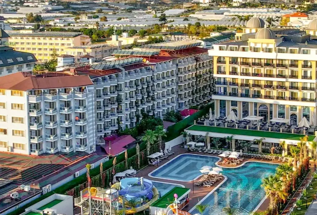 Hotel Serenity Queen