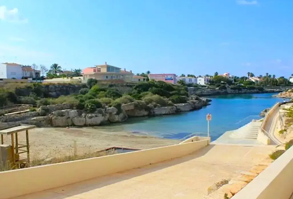 Plaża przy hotelu Seth Port Ciutadella