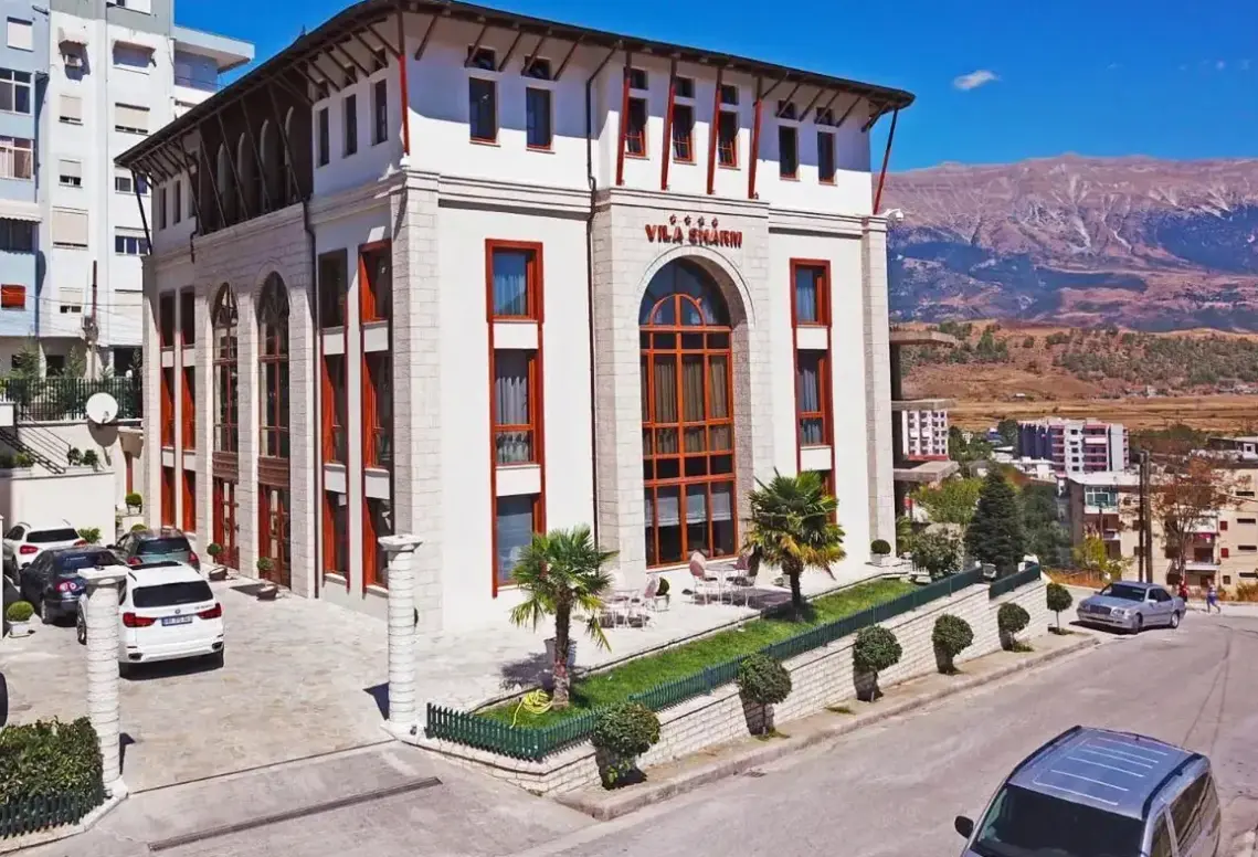Obiekt hotelu Sharm (Gjirokastra)