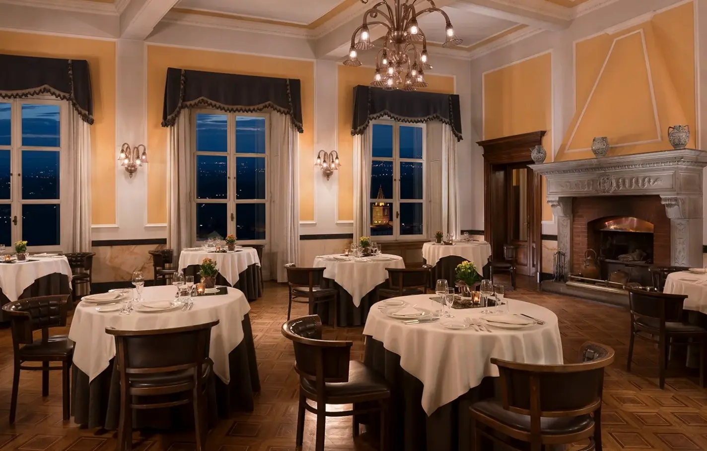 Restauracja i jedzenie w hotelu Sina Brufani