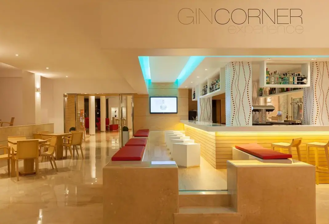 Lobby hotelu Sol de Alcudia Apartments a10