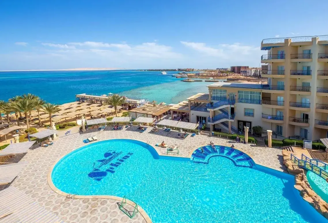 Basen w hotelu Sphinx Resort