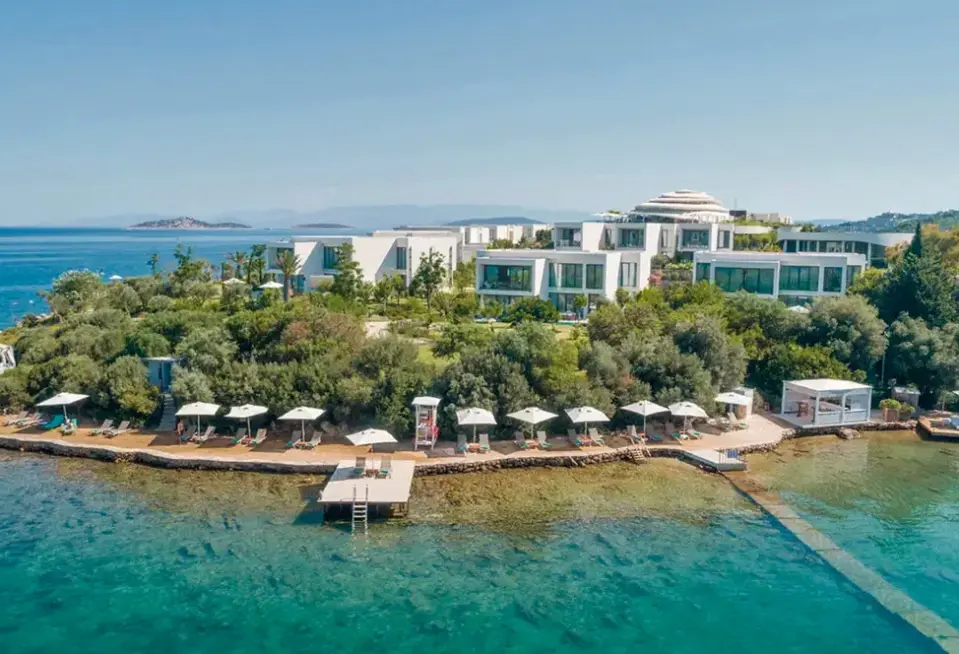 Plaża przy hotelu Susona Bodrum Lxr Hilton