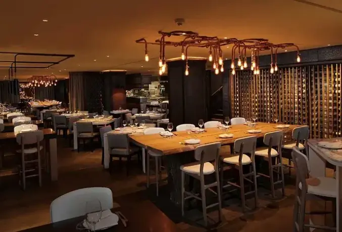 Restauracja i jedzenie w hotelu The May Fair