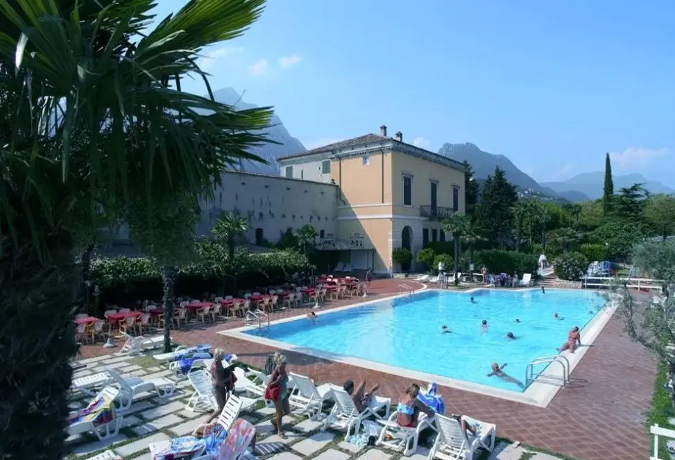 Basen w hotelu Toscolano Camping