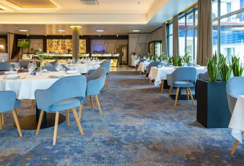Restauracja i jedzenie w hotelu Unitral Medical SPA