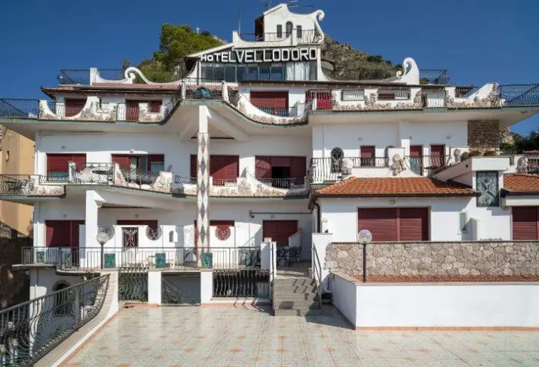 Hotel Vello D'Oro
