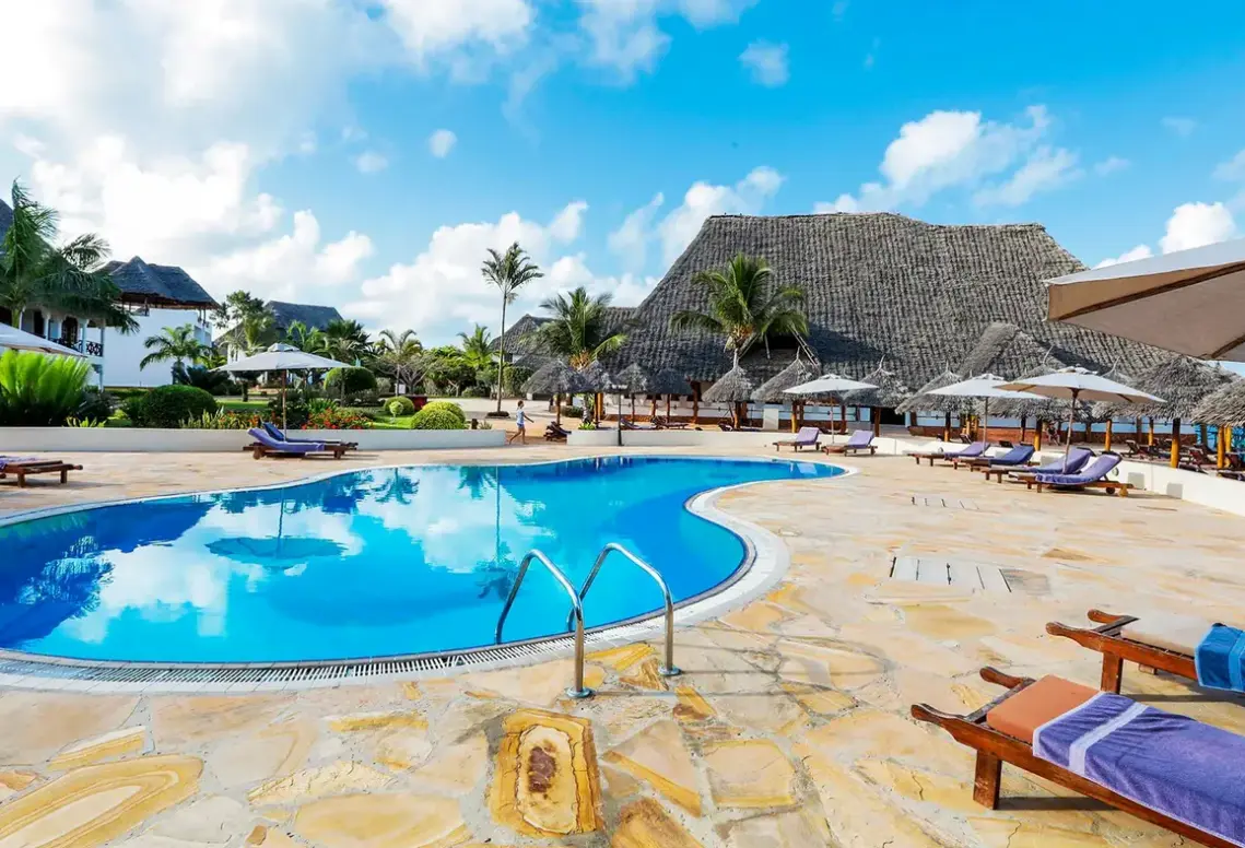 Basen w hotelu Veraclub Sunset Beach