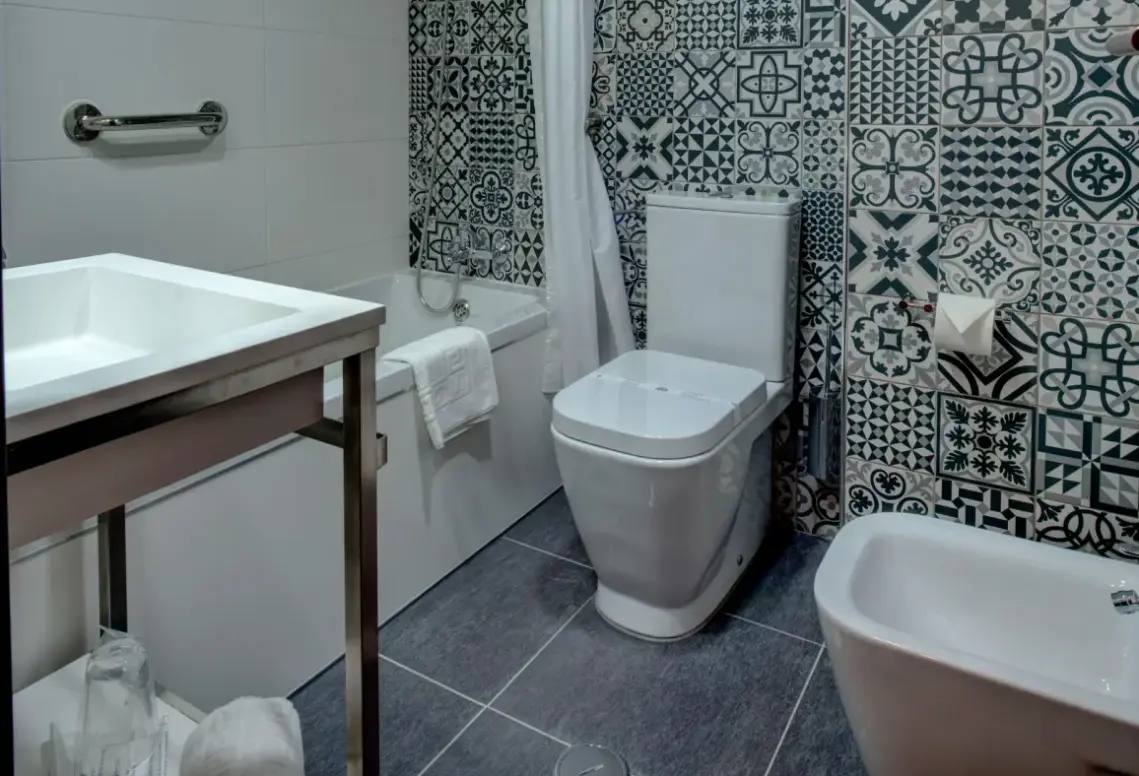 Łazienka w pokoju hotelu Vip Inn Berna
