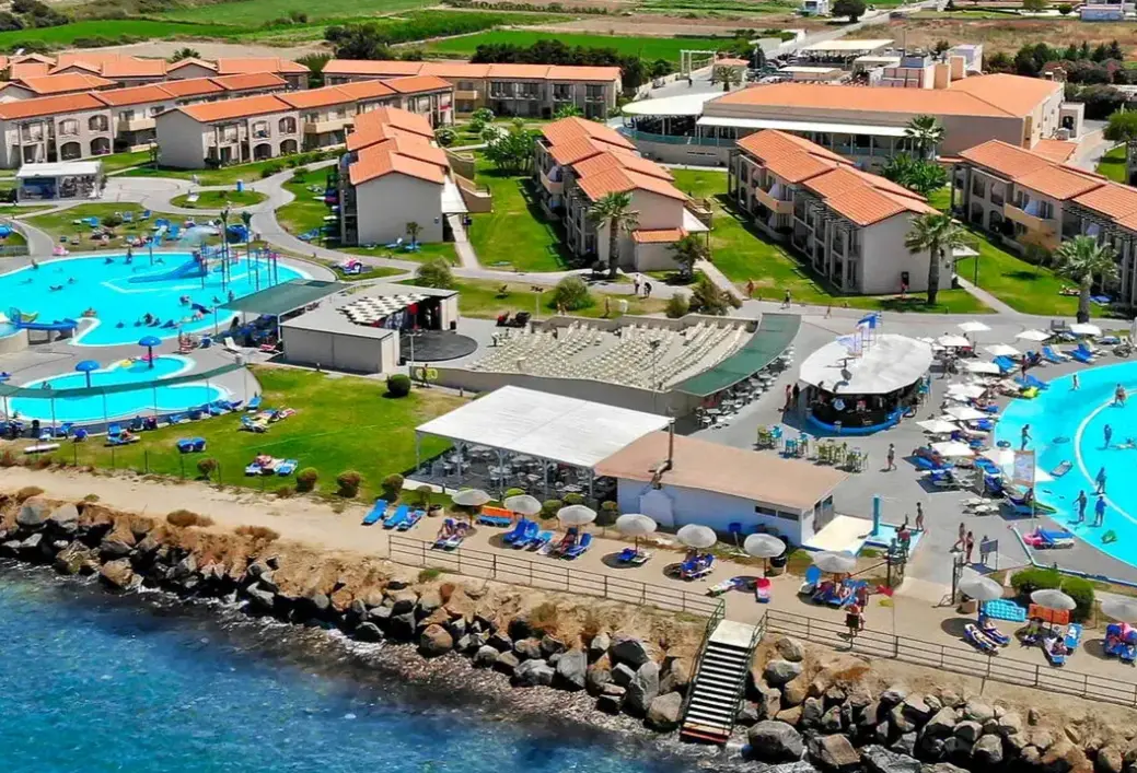 Obiekt hotelu White Olive Marine Aquapark